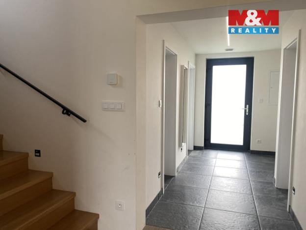 Pronájem rodinného domu, Loučany, 120 m2