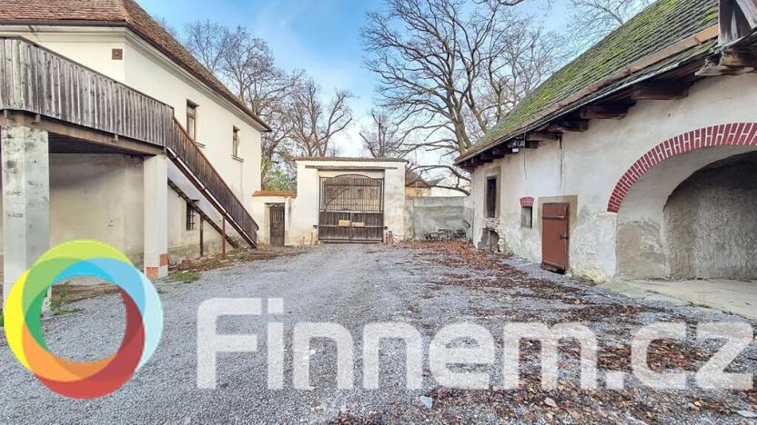 Pronájem garáže, Praha - Ruzyně, Staré náměstí, 80 m2