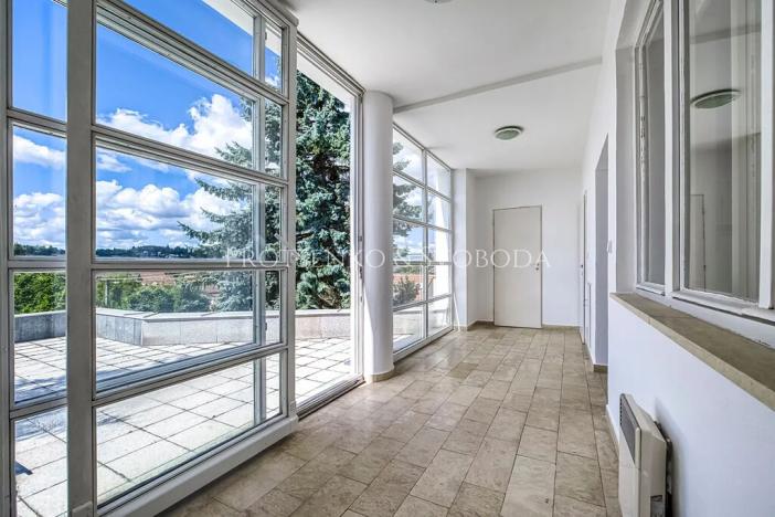 Prodej vily, Křižanov, Benešovo náměstí, 530 m2