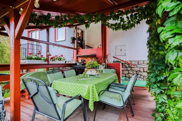 Prodej rodinného domu, Suchdol nad Lužnicí, Pražská, 180 m2