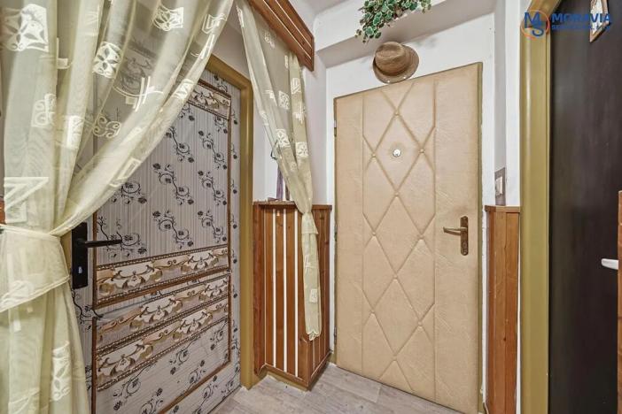 Prodej bytu 3+1, Maletín, 77 m2