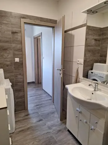 Pronájem bytu 2+kk, Libiš, Luční, 40 m2