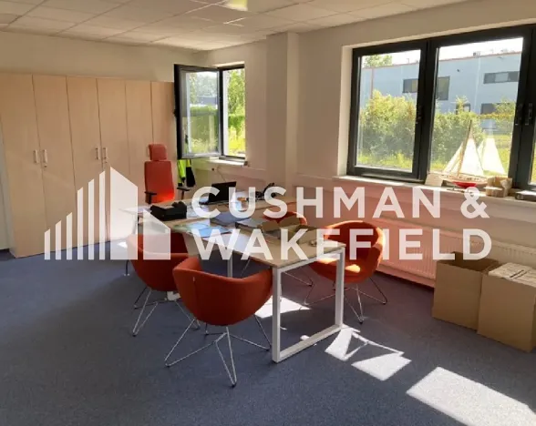 Pronájem skladu, Milovice, Topolová, 7445 m2