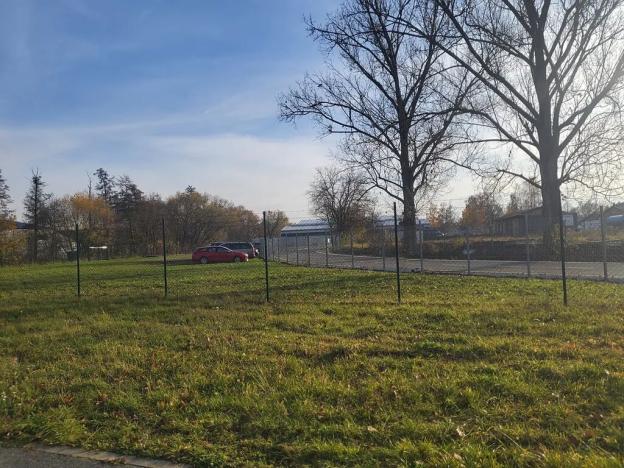 Pronájem komerčního pozemku, Bavoryně, 500 m2