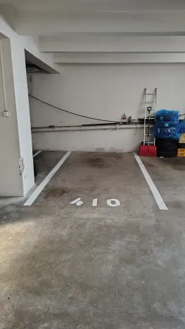 Pronájem garážového stání, Praha - Holešovice, U Pergamenky, 10 m2