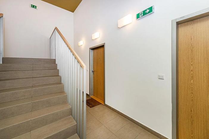 Pronájem bytu 2+kk, Praha - Hlubočepy, Silurská, 81 m2