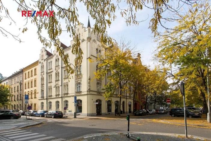 Pronájem bytu 2+kk, Praha - Karlín, Křižíkova, 70 m2