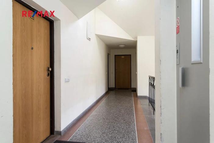 Pronájem bytu 2+kk, Praha - Karlín, Křižíkova, 70 m2