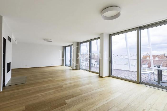 Pronájem bytu 4+kk, Praha, Holečkova, 212 m2