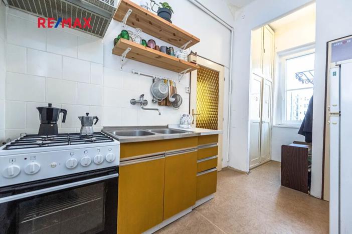 Pronájem bytu 2+kk, Praha - Vinohrady, Šrobárova, 49 m2