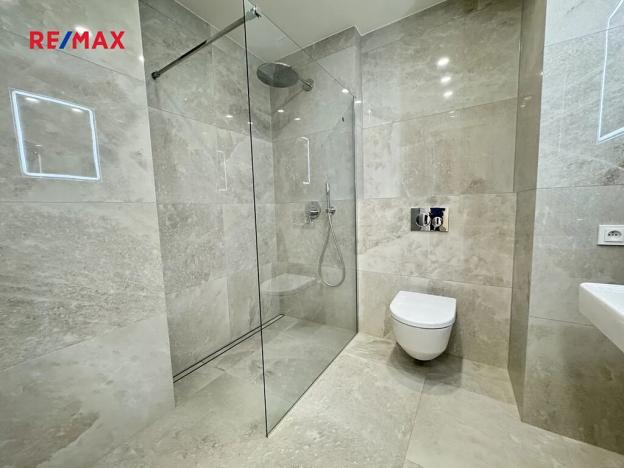 Pronájem bytu 2+kk, Praha - Vinohrady, Záhřebská, 49 m2