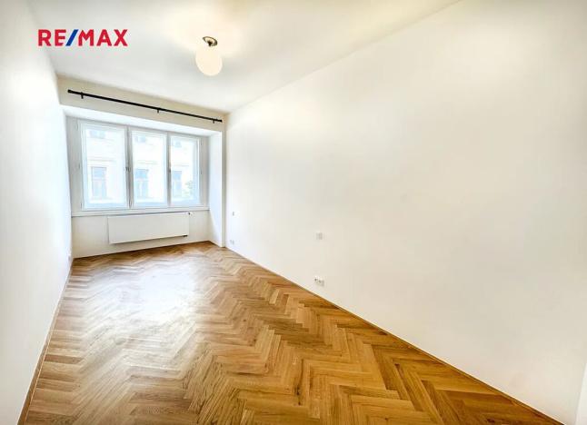 Pronájem bytu 2+kk, Praha - Vinohrady, Záhřebská, 49 m2
