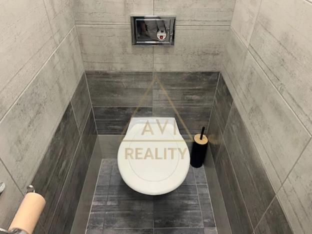 Pronájem bytu 1+1, Praha - Podolí, Jeremenkova, 28 m2