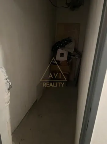 Pronájem bytu 1+1, Praha - Podolí, Jeremenkova, 28 m2