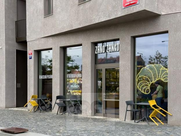 Pronájem bytu 1+kk, Praha - Smíchov, Toyen, 42 m2