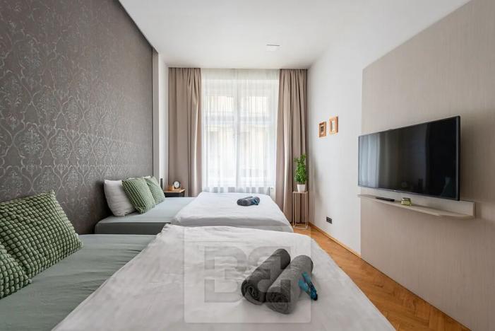 Prodej bytu 2+1, Praha - Nové Město, Ve Smečkách, 66 m2