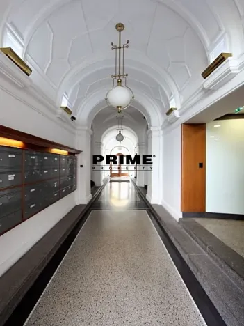 Pronájem bytu 3+kk, Praha - Nové Město, Lazarská, 71 m2