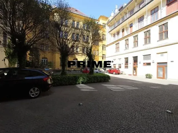 Pronájem kanceláře, Praha - Smíchov, Štefánikova, 75 m2