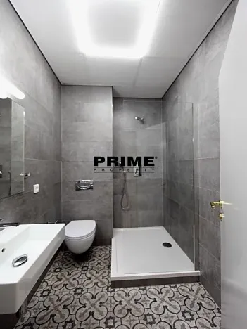 Pronájem kanceláře, Praha - Smíchov, Štefánikova, 70 m2