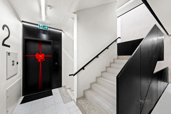 Pronájem bytu 2+kk, Praha - Troja, Pod Hrachovkou, 45 m2