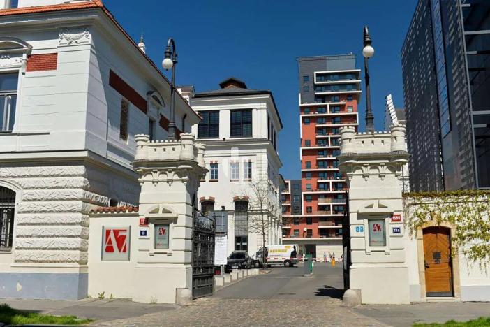 Pronájem kanceláře, Praha - Holešovice, U průhonu, 250 m2