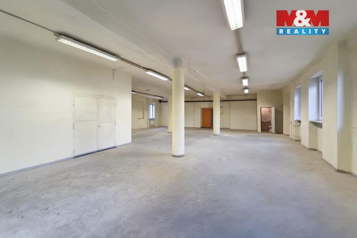 Pronájem obchodního prostoru, Karlovy Vary - Doubí, Studentská, 157 m2