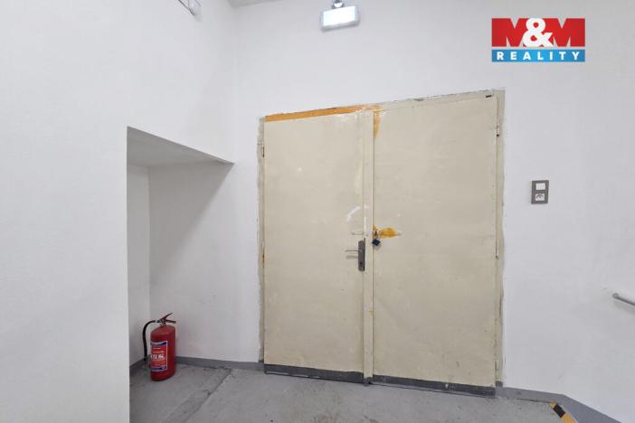 Pronájem obchodního prostoru, Karlovy Vary - Doubí, Studentská, 157 m2