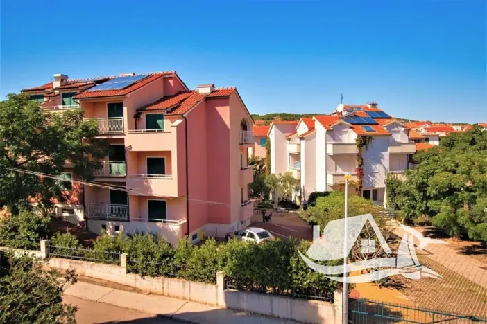 Prodej vícegeneračního domu, Vodice, Chorvatsko, 1230 m2