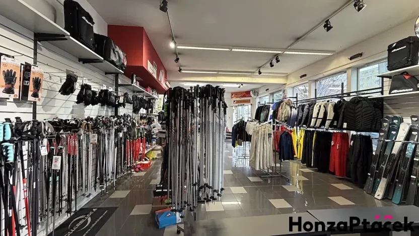 Pronájem obchodního prostoru, Praha - Kobylisy, Střelničná, 418 m2