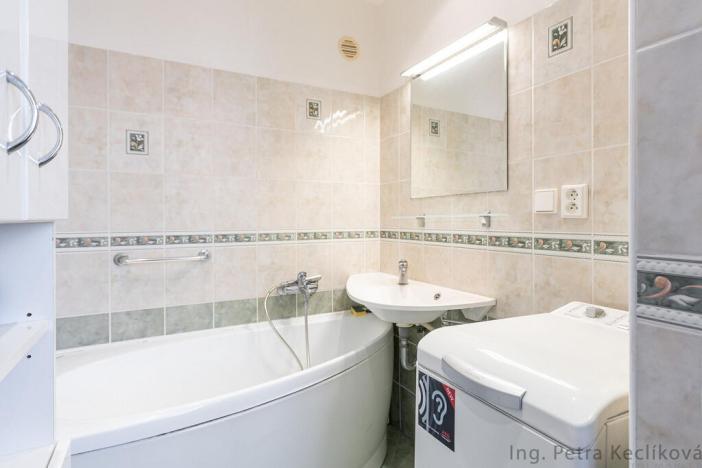 Pronájem bytu 3+1, Brno - Kohoutovice, Axmanova, 73 m2