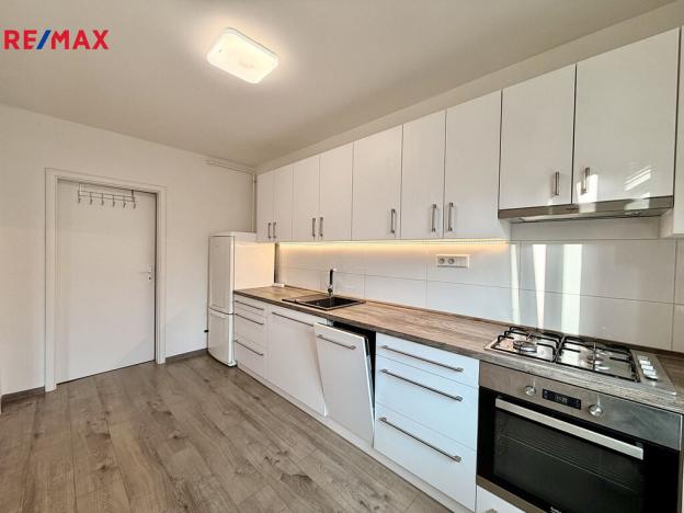 Pronájem bytu 1+1, Ostrava - Poruba, Čs. exilu, 40 m2