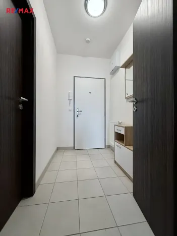 Prodej bytu 2+kk, Zbůch, U Trati, 49 m2