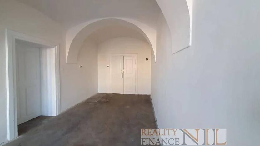 Pronájem bytu 2+kk, Plzeň, náměstí Republiky, 62 m2