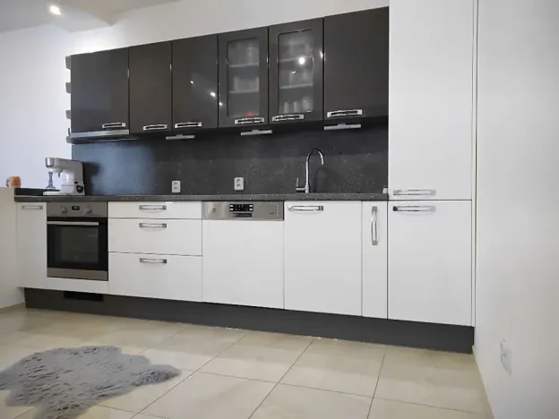 Prodej chalupy, Vinary, 75 m2