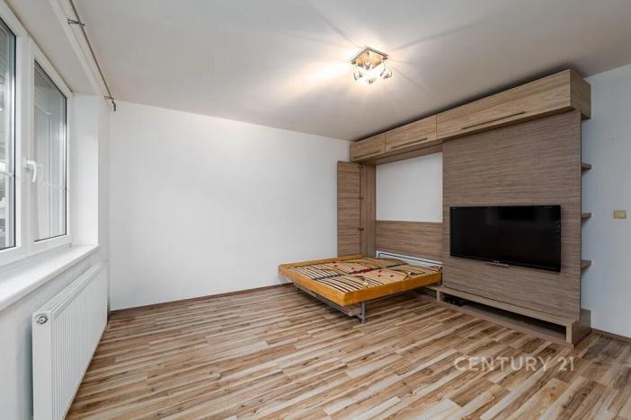 Pronájem atypického bytu, Starý Plzenec, Máchova, 60 m2