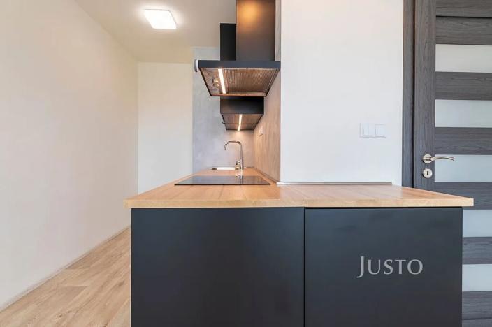 Pronájem bytu 2+kk, Uherské Hradiště, Jabloňová, 56 m2