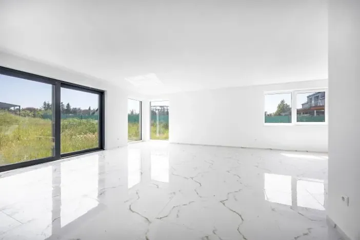 Prodej vily, Sulice, Na Okruhu, 365 m2