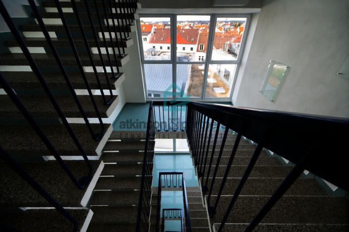 Pronájem kanceláře, České Budějovice - České Budějovice 6, Jeronýmova, 3500 m2