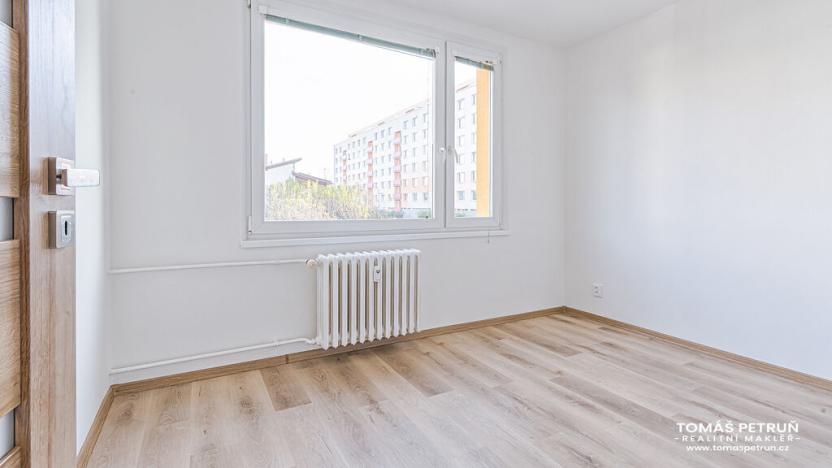 Pronájem bytu 2+kk, Hradec Králové - Nový Hradec Králové, Fričova, 35 m2