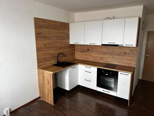 Pronájem bytu 1+1, Jirkov, Krušnohorská, 33 m2