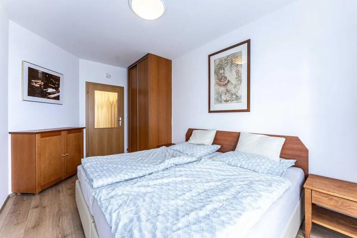 Pronájem bytu 3+kk, Praha - Břevnov, Šlikova, 110 m2