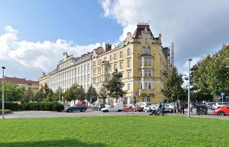 Pronájem bytu 3+kk, Praha - Vinohrady, náměstí Jiřího z Poděbrad, 93 m2