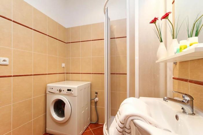 Pronájem bytu 1+kk, Praha - Vinohrady, Sázavská, 35 m2