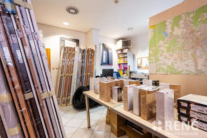 Pronájem obchodního prostoru, Brno, Slovákova, 83 m2