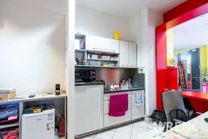 Pronájem obchodního prostoru, Brno, Slovákova, 83 m2