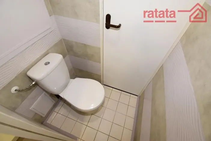 Pronájem bytu 2+1, Chomutov, Jirkovská, 63 m2