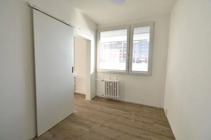 Pronájem bytu 2+kk, Praha - Krč, Bernolákova, 41 m2