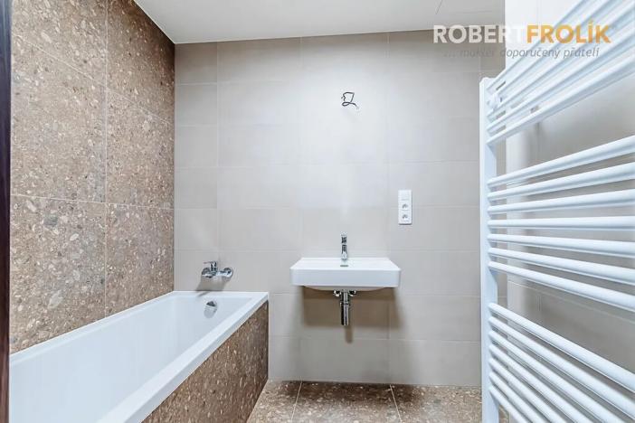 Pronájem bytu 3+kk, Praha - Košíře, Starokošířská, 75 m2