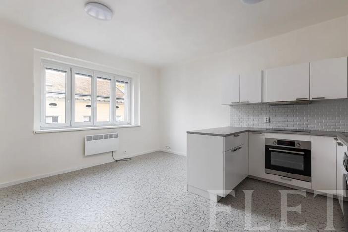 Pronájem bytu 2+kk, Praha - Libeň, Novákových, 40 m2