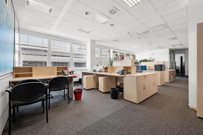 Pronájem kanceláře, Praha - Smíchov, Karla Engliše, 1150 m2